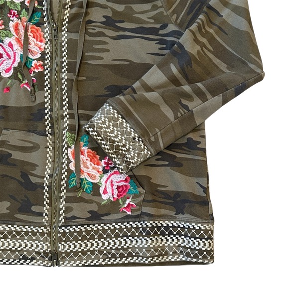 Johnny Was JWLA Women XL Camo Floral Embroidered Zip Up Dorana Hoodie Sweatshirt - Picture 3 of 5